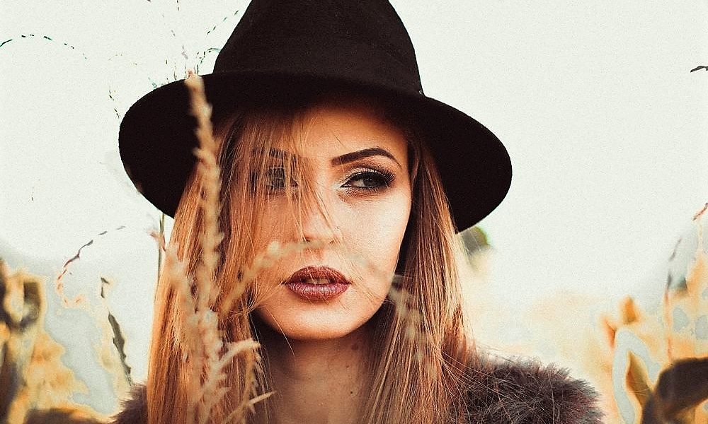 Delikatna pielęgnacja i stylizacja brwi
