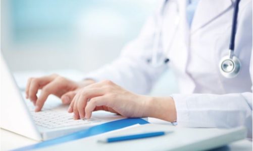 Mężczyzna u lekarza medycyny estetycznej – to nie wstyd!