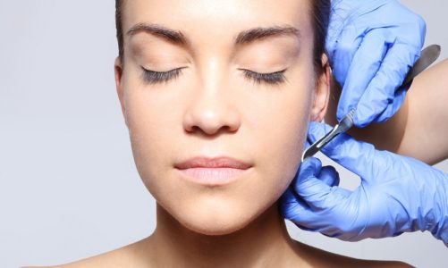 Plastyka uszu i nosa – jak wyglądają zabiegi medycyny estetycznej?