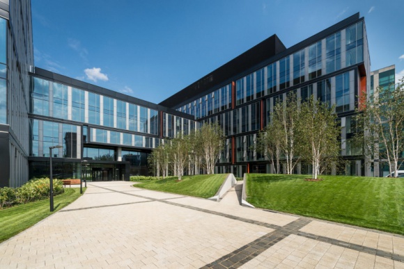 AstraZeneca dołącza do partnerstwa na rzecz zrównoważonego rozwoju BIZNES, Farmacja - Podczas III edycji Krajowego Forum Interesariuszy Agendy 2030 ogłoszono nowych sygnatariuszy „Partnerstwa na rzecz realizacji celów zrównoważonego rozwoju w Polsce”. Wśród grona podmiotów, które dołączyły do inicjatywy, znalazła się globalna firma biofarmaceutyczna AstraZeneca.